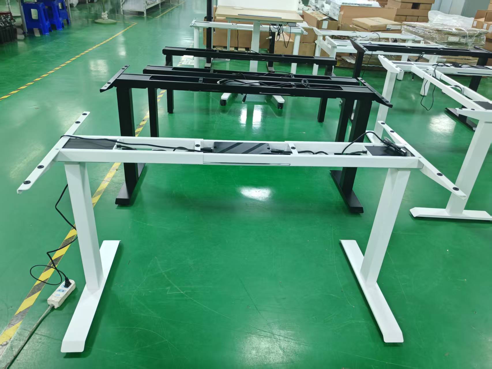 Mengapa Ketepatan Penting: Memilih Bingkai Meja Boleh Laras Ketinggian Elektrik Terbaik untuk Kejayaan Ergonomik
